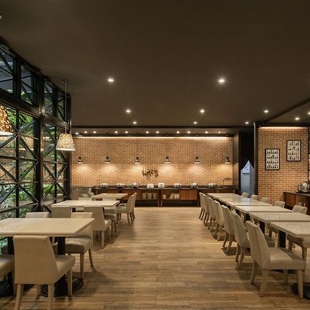 Kindness Hotel-Jue Ming Cao Hùng Ngoại thất bức ảnh